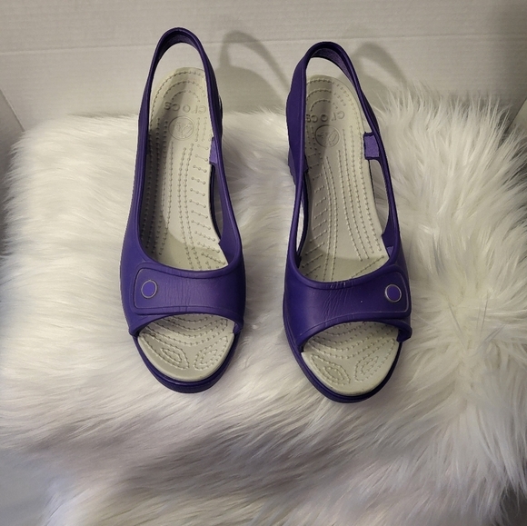 CROCS Purple Open-Toe Sandals, Size 7 - Picture 2 of 7